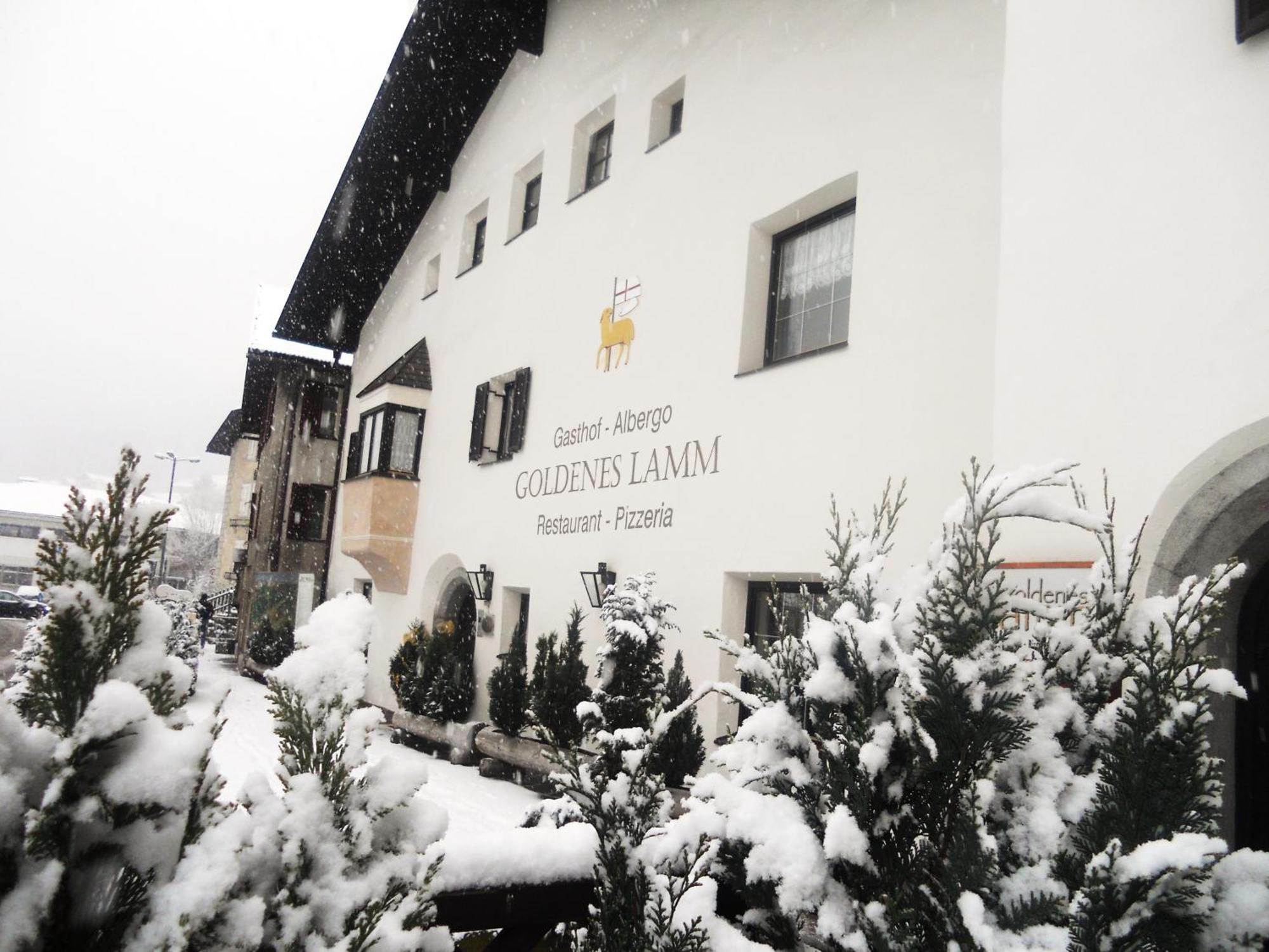 Gasthof Goldenes Lamm Vahrn エクステリア 写真