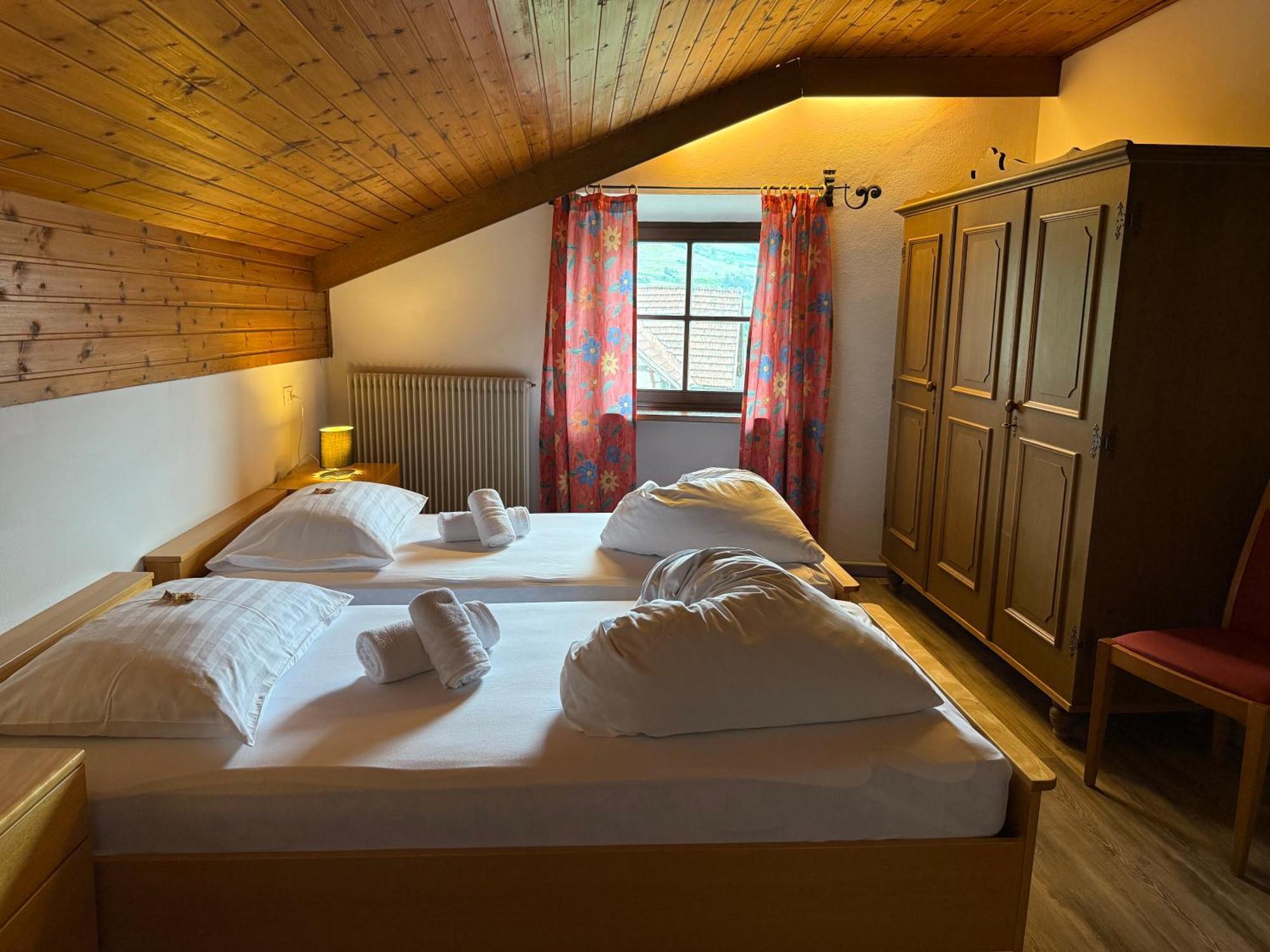 Gasthof Goldenes Lamm Vahrn エクステリア 写真