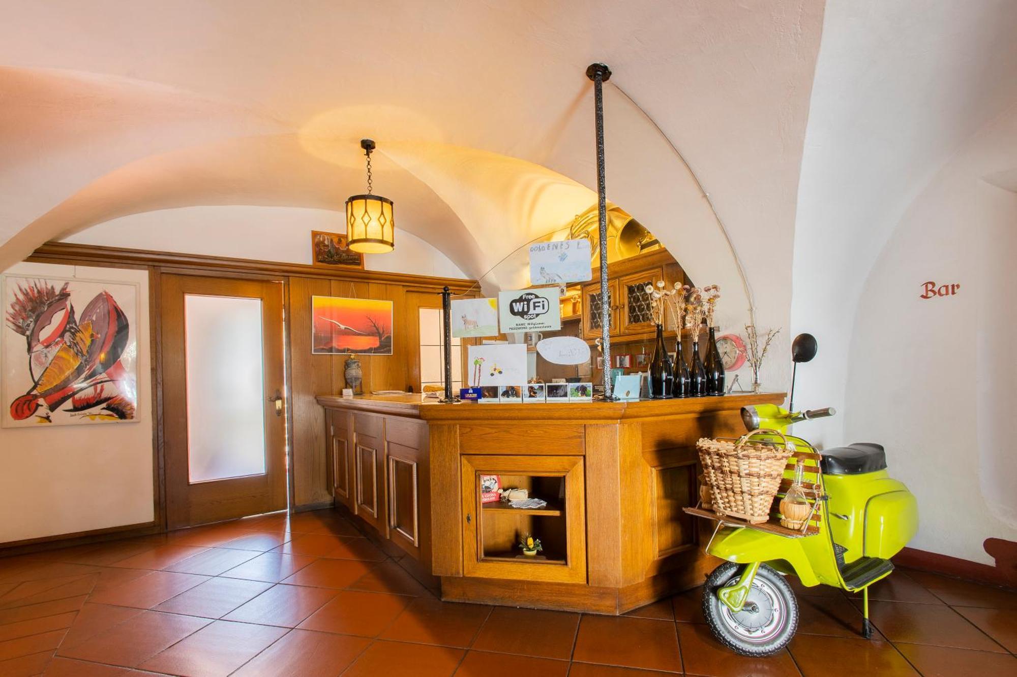 Gasthof Goldenes Lamm Vahrn エクステリア 写真