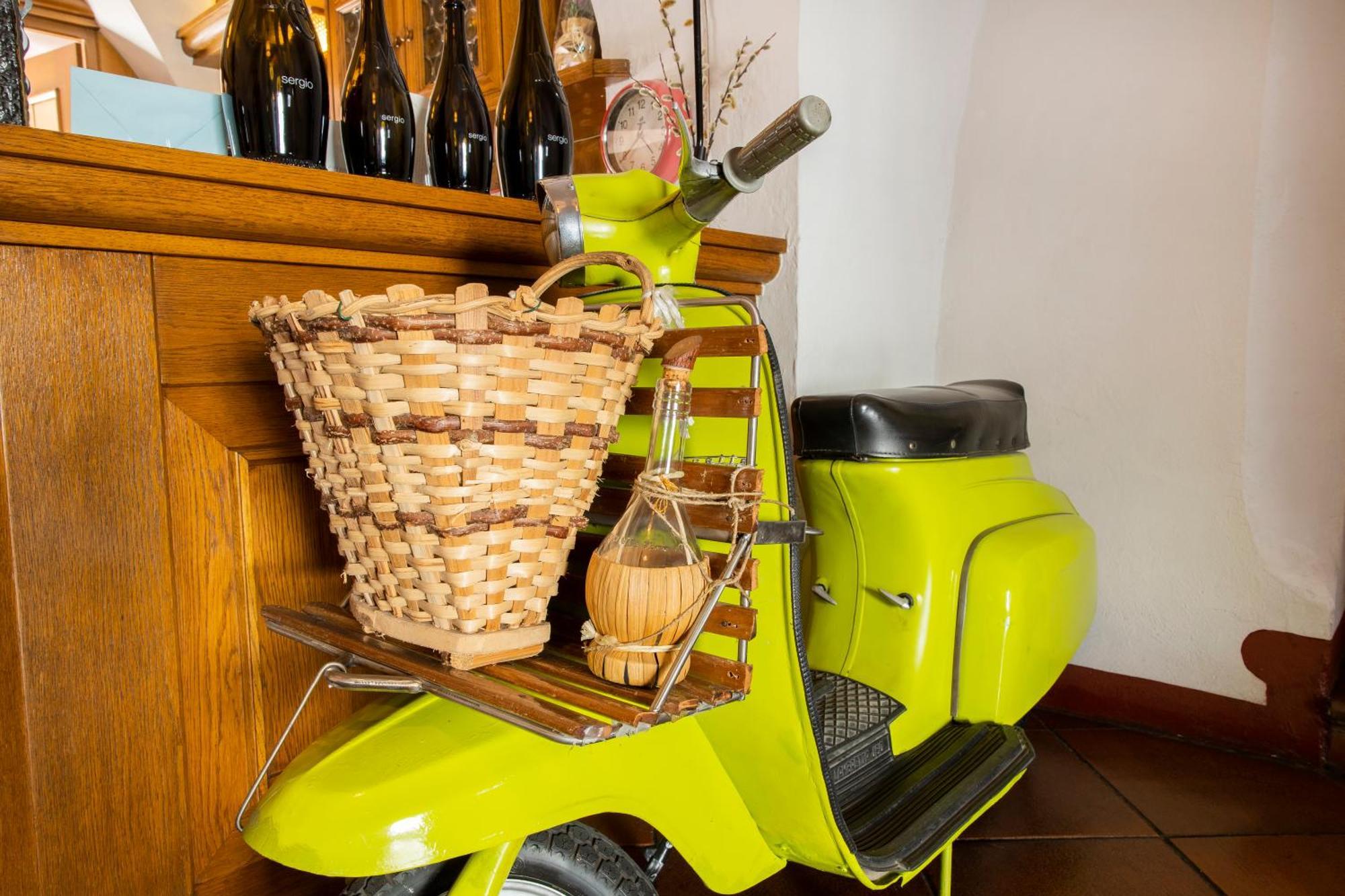 Gasthof Goldenes Lamm Vahrn エクステリア 写真