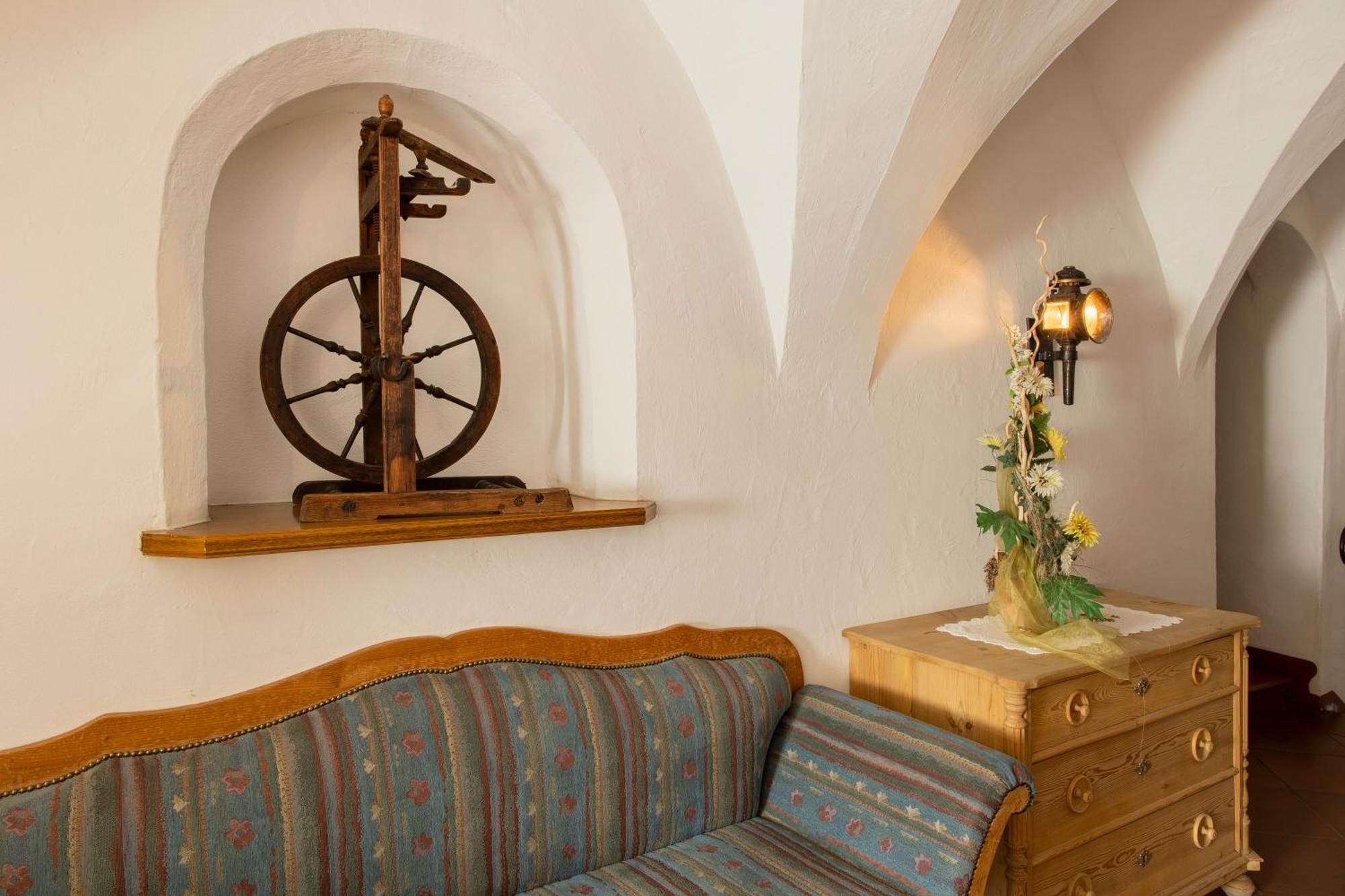 Gasthof Goldenes Lamm Vahrn エクステリア 写真