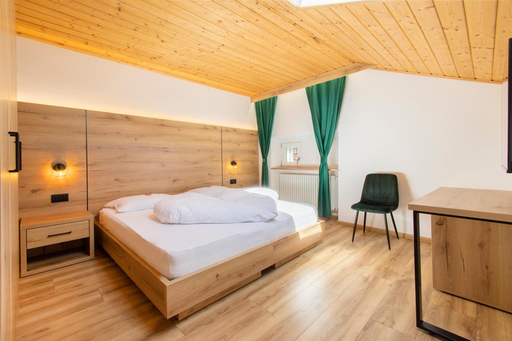 Gasthof Goldenes Lamm Vahrn エクステリア 写真