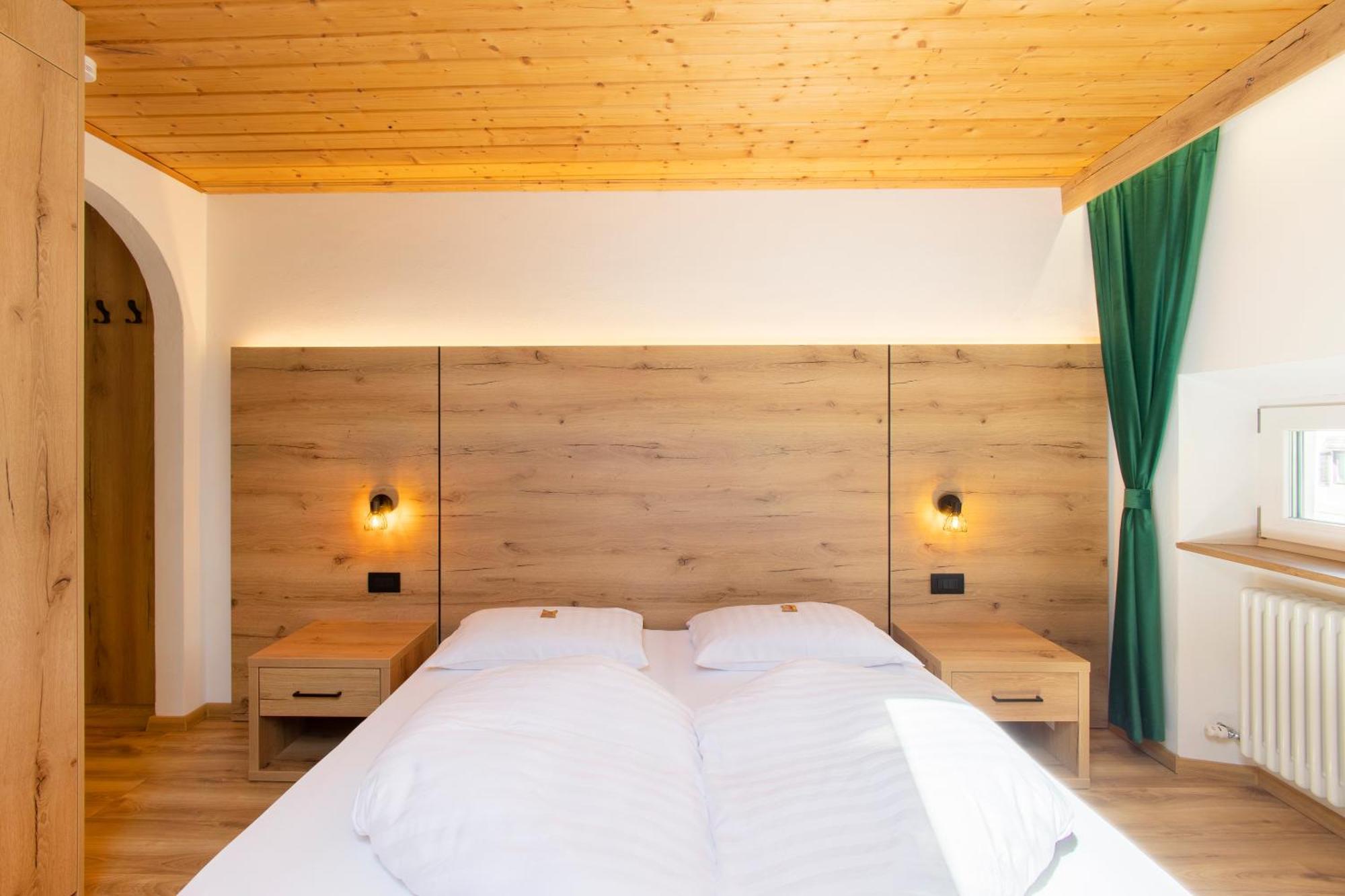 Gasthof Goldenes Lamm Vahrn エクステリア 写真